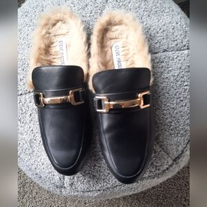 Steve Madden Black Fur-Lined Loafers Size 8 M